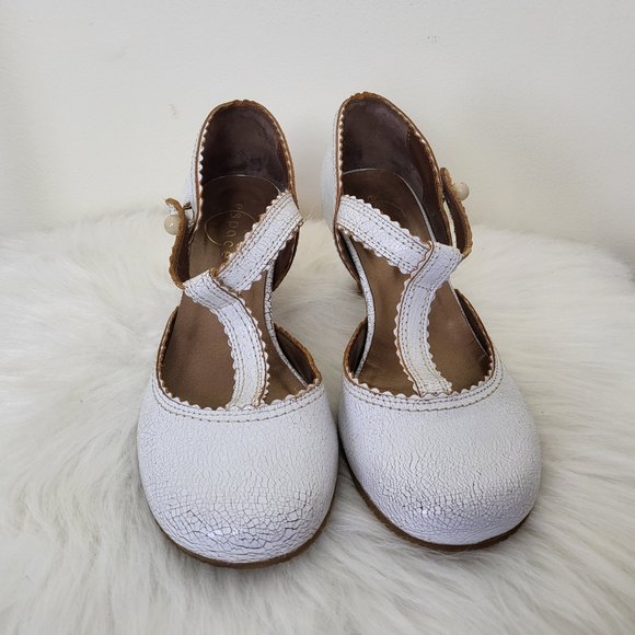 Espace white distressed mary jane heels size 7.5 - Picture 2 of 8